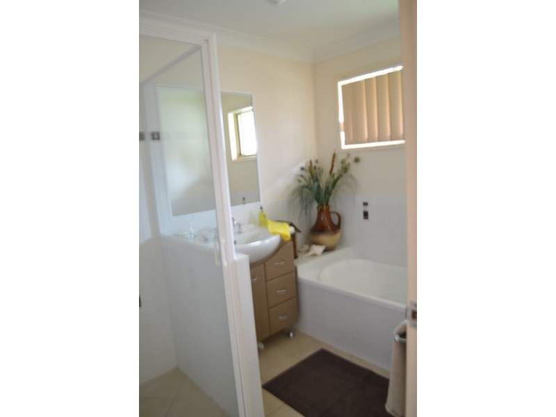 49 Robinson Street, Taranganba QLD 4703