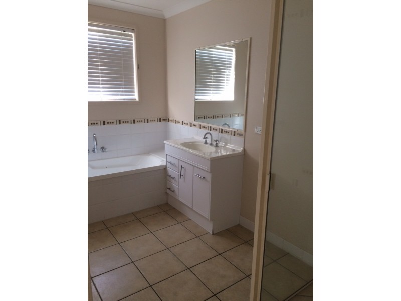 35 Armstrong Road, Pacific Heights QLD 4703