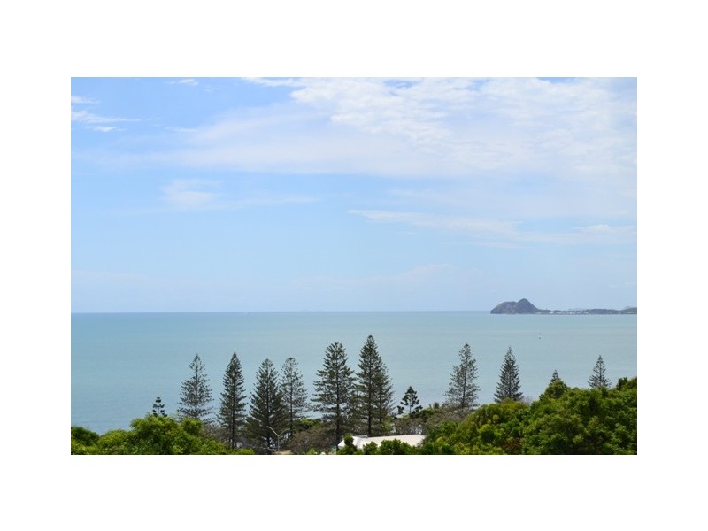 1/18 Gus Moore Street, Yeppoon QLD 4703