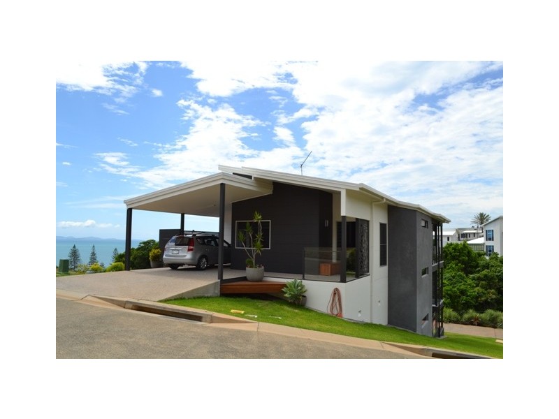 1/18 Gus Moore Street, Yeppoon QLD 4703