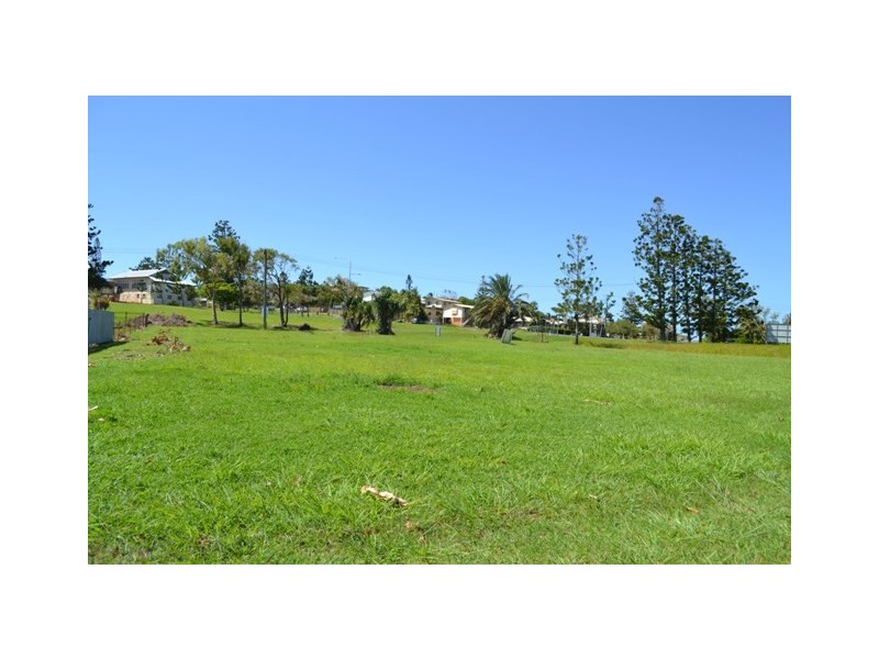 60 Hill Street, Emu Park QLD 4710