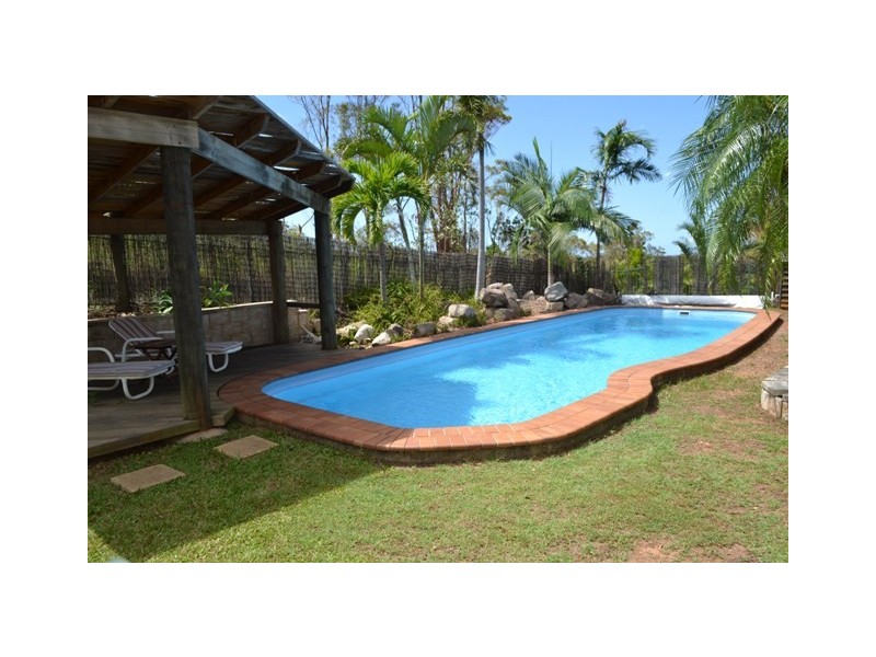 98 Byfield Road, Woodbury QLD 4703