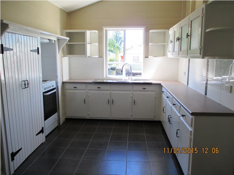 37 Buckle Street, Park Avenue QLD 4701