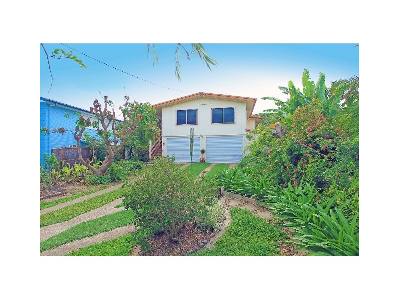 31 Taylor Street, Keppel Sands QLD 4702