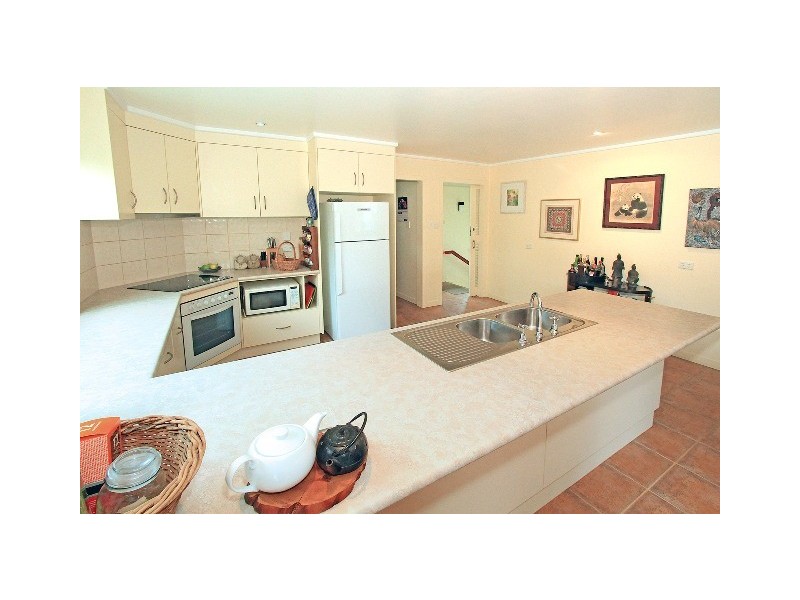 31 Taylor Street, Keppel Sands QLD 4702