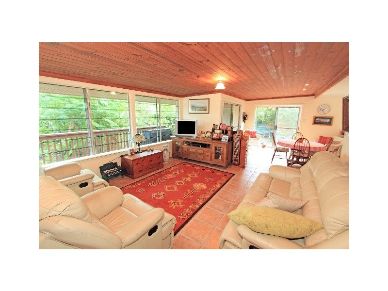 31 Taylor Street, Keppel Sands QLD 4702