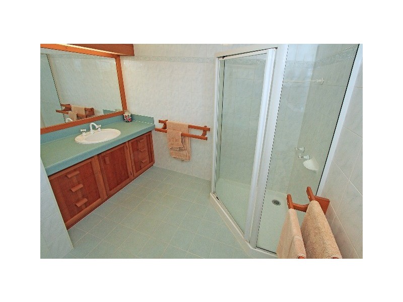 31 Taylor Street, Keppel Sands QLD 4702