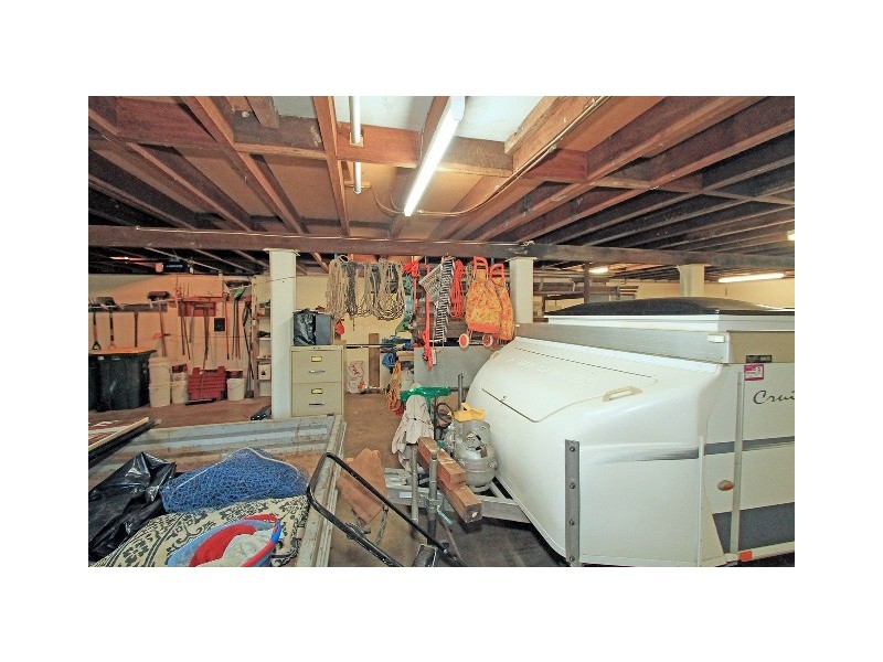 31 Taylor Street, Keppel Sands QLD 4702