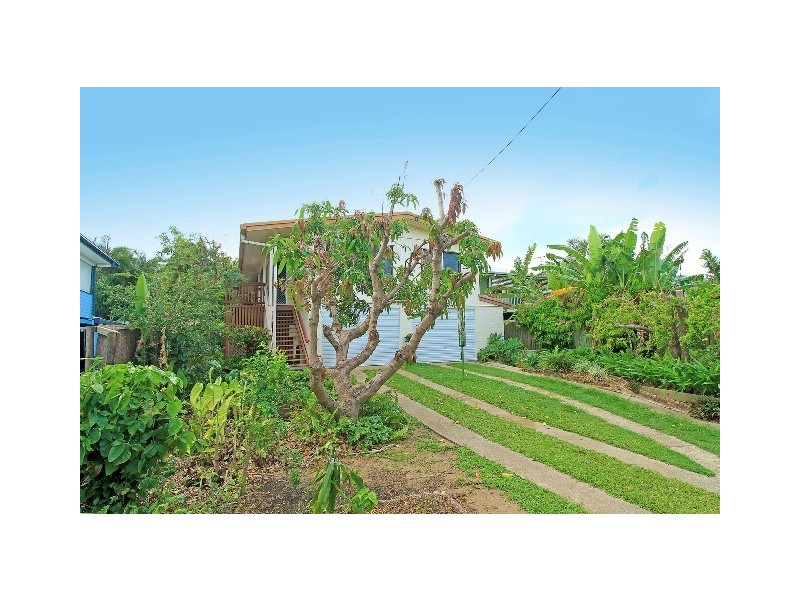 31 Taylor Street, Keppel Sands QLD 4702