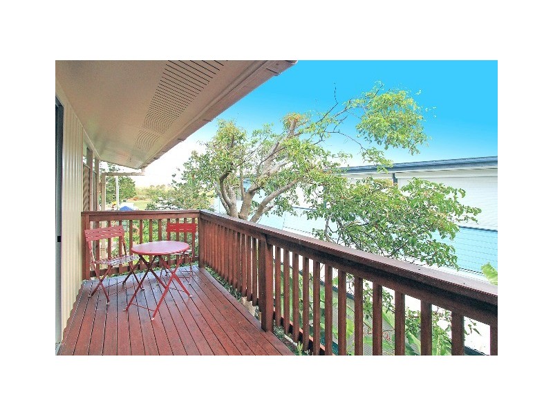 31 Taylor Street, Keppel Sands QLD 4702