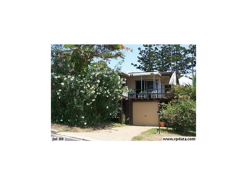 16 Ocean Parade, Cooee Bay QLD 4703