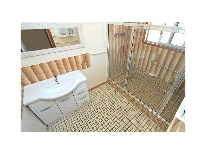 4 School Street, Yeppoon QLD 4703