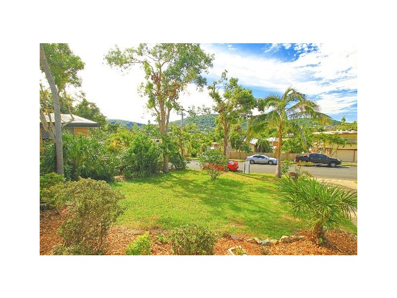 4 School Street, Yeppoon QLD 4703