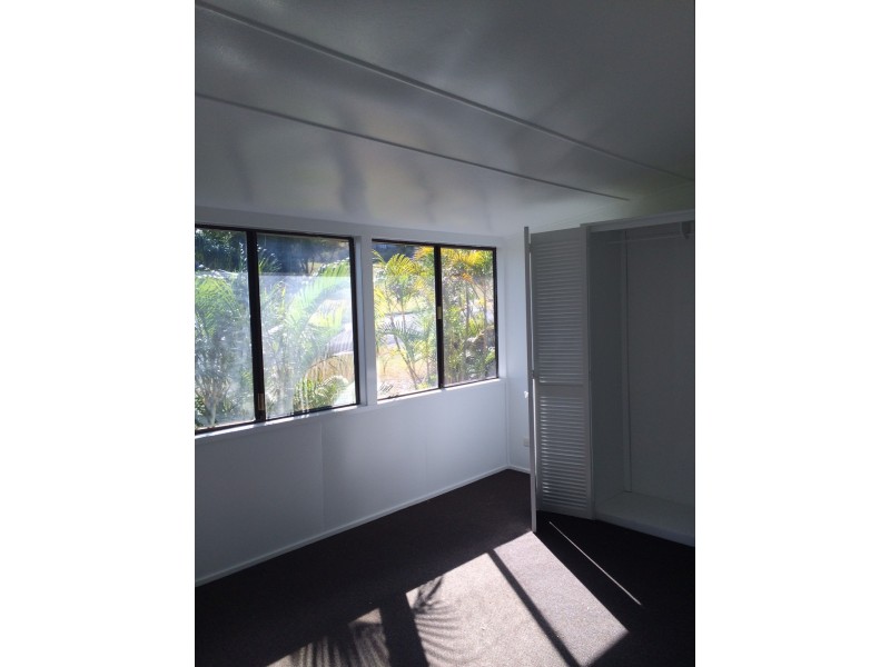 14 Cathne Street, Cooee Bay QLD 4703