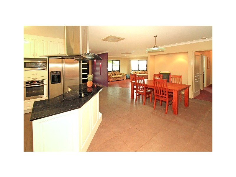 56 Robinson Street, Taranganba QLD 4703