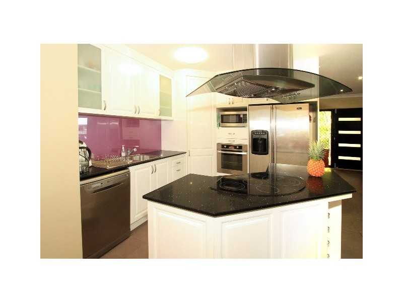 56 Robinson Street, Taranganba QLD 4703