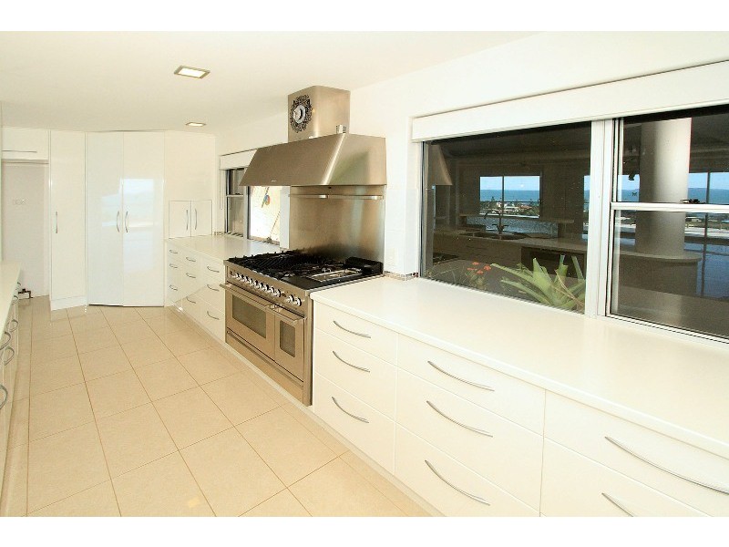 27 Island View Crescent, Barlows Hill QLD 4703