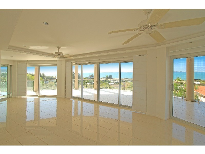 27 Island View Crescent, Barlows Hill QLD 4703