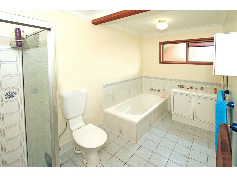 17 Yeppoon Crescent, Yeppoon QLD 4703