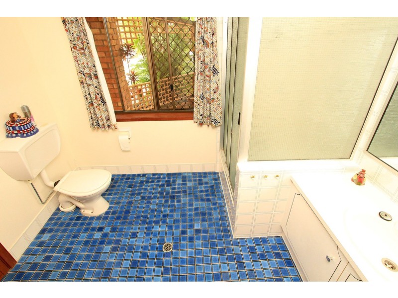 17 Yeppoon Crescent, Yeppoon QLD 4703