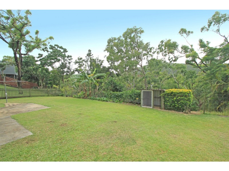 17 Yeppoon Crescent, Yeppoon QLD 4703
