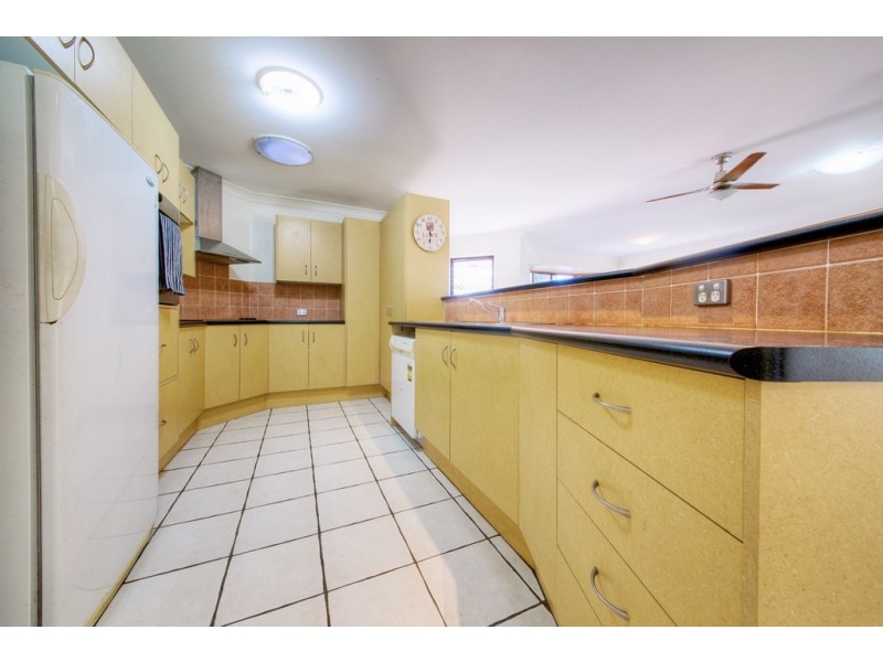 11 Rodney Street, Taranganba QLD 4703