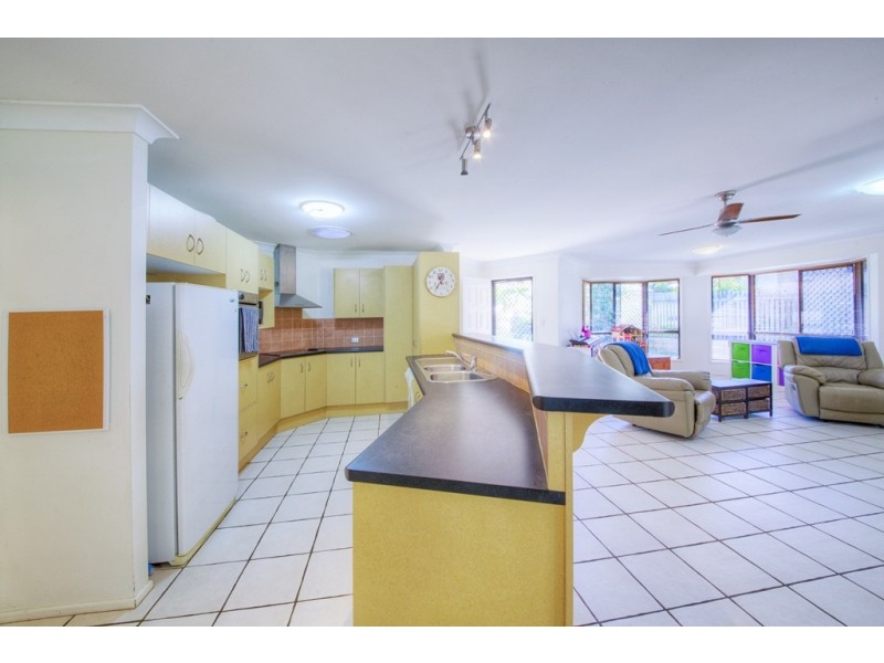 11 Rodney Street, Taranganba QLD 4703