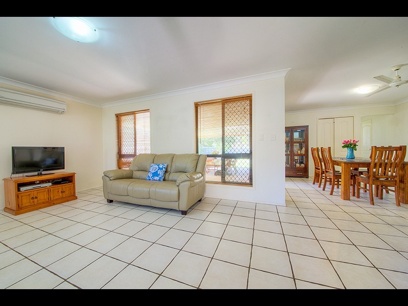 11 Rodney Street, Taranganba QLD 4703