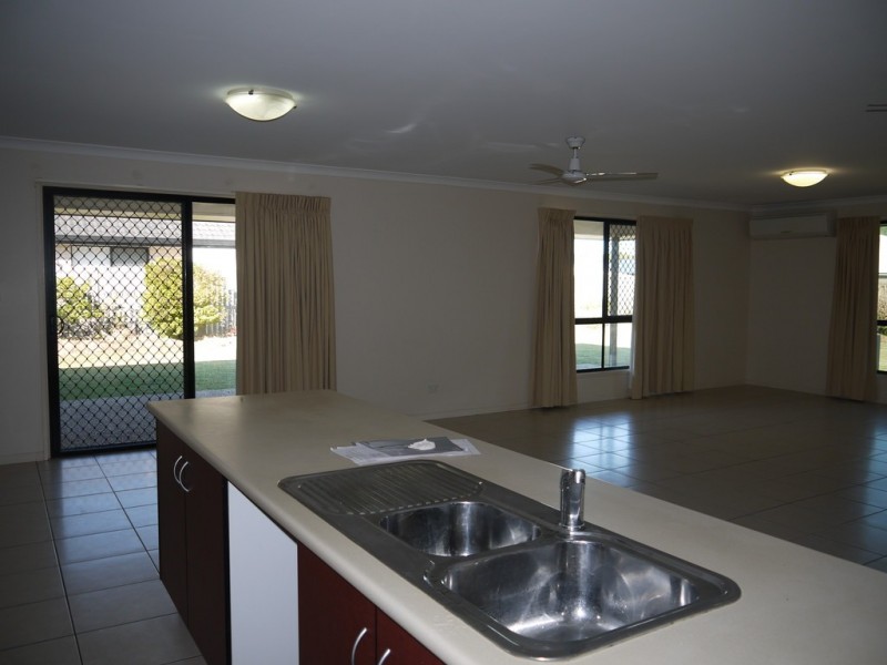 13 Saltwater Court, Mulambin QLD 4703