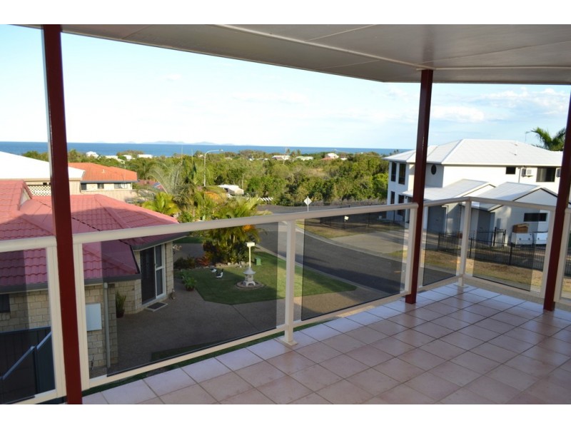 5 Crayke Court TENANT APPROVED, Pacific Heights QLD 4703