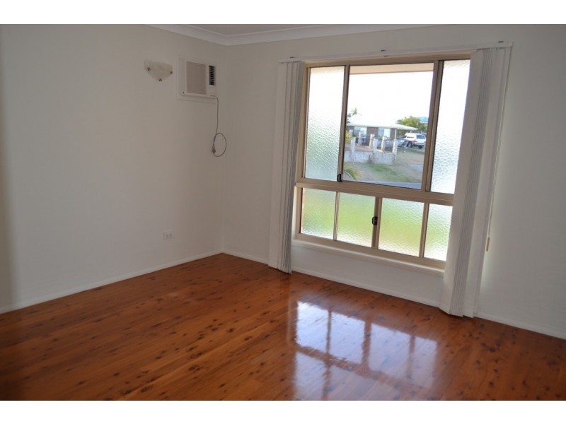 5 Crayke Court TENANT APPROVED, Pacific Heights QLD 4703