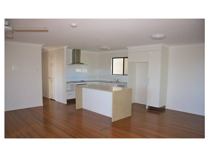 1 Larnach Street, Emu Park QLD 4710