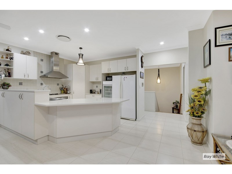 44 Reef Street, Zilzie QLD 4710