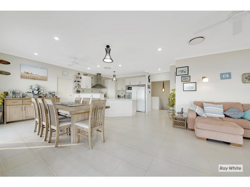 44 Reef Street, Zilzie QLD 4710