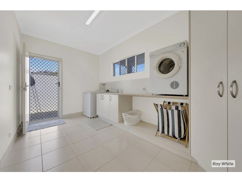 44 Reef Street, Zilzie QLD 4710