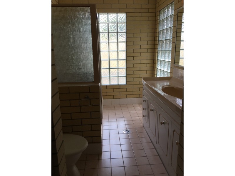 35 Poinciana Avenue, Taranganba QLD 4703