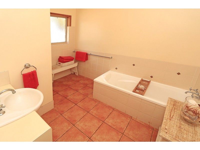 1081 Farnborough Road, Yeppoon QLD 4703