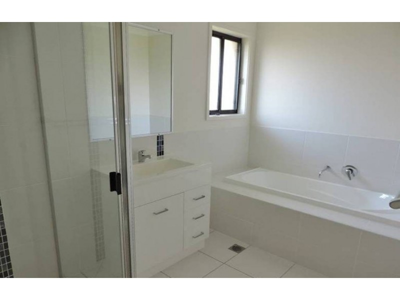 38 Outrigger Drive, Mulambin QLD 4703