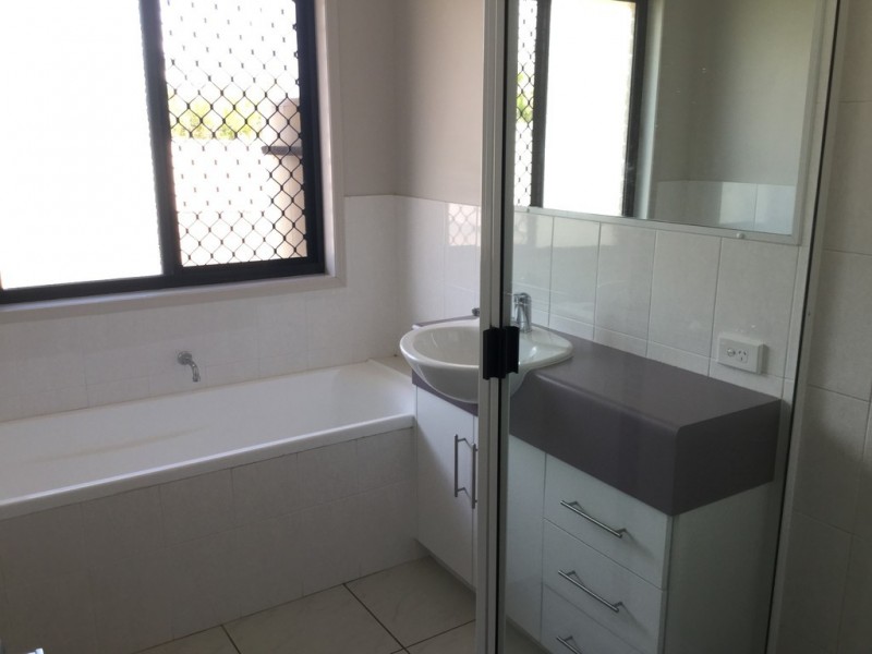 6 Hitching Rail Drive, Tanby QLD 4703