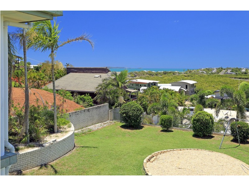 33 Shaw Avenue, Yeppoon QLD 4703