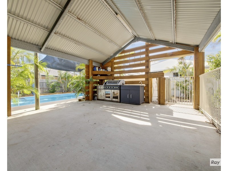 11 Sandcastle Drive, Mulambin QLD 4703