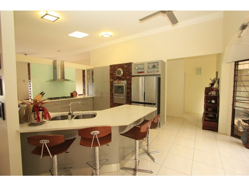 5 Clair Court, Taranganba QLD 4703