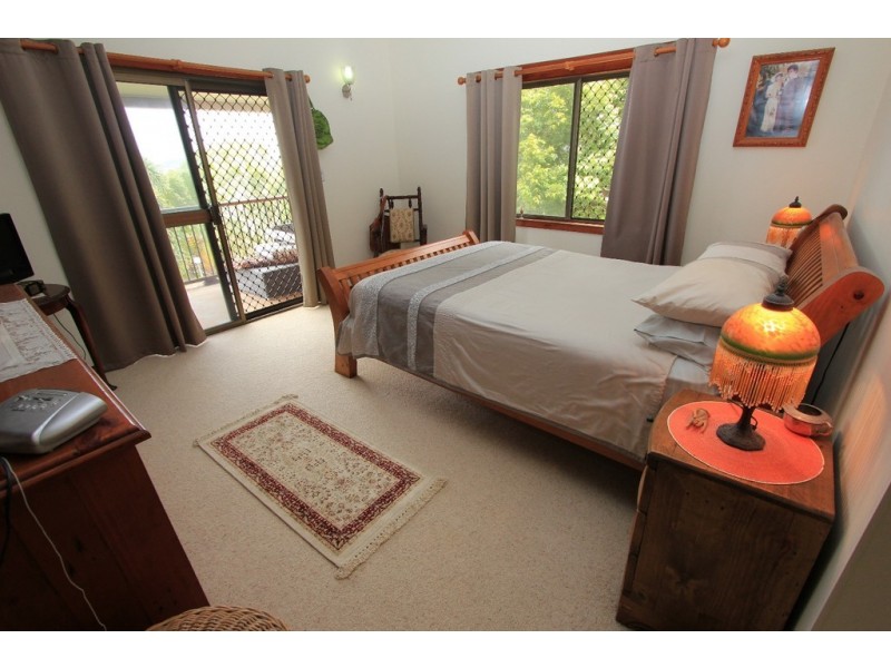 5 Clair Court, Taranganba QLD 4703
