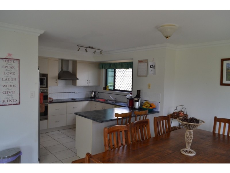 40 Miami Crescent, Pacific Heights QLD 4703