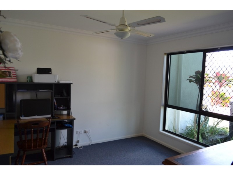 40 Miami Crescent, Pacific Heights QLD 4703