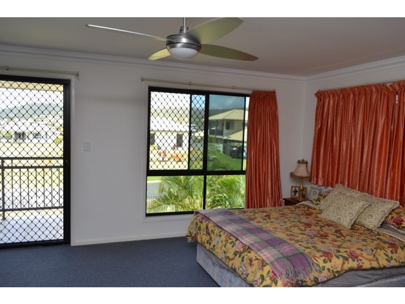 40 Miami Crescent, Pacific Heights QLD 4703