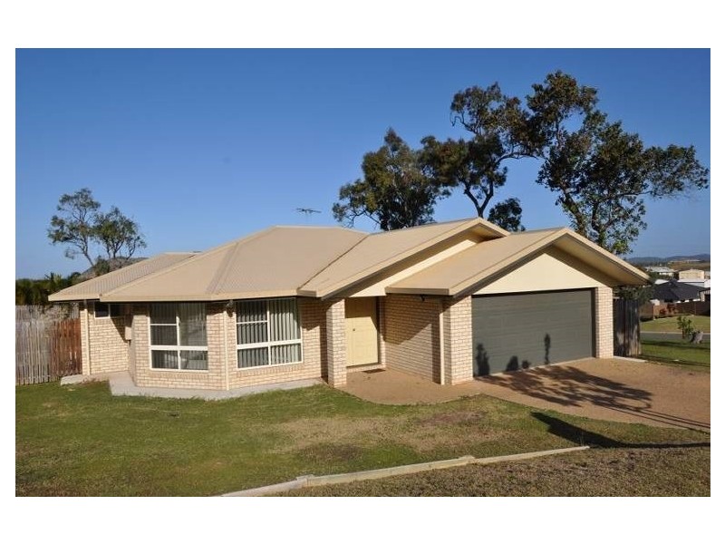 4 Driftwood Drive, Rosslyn QLD 4703