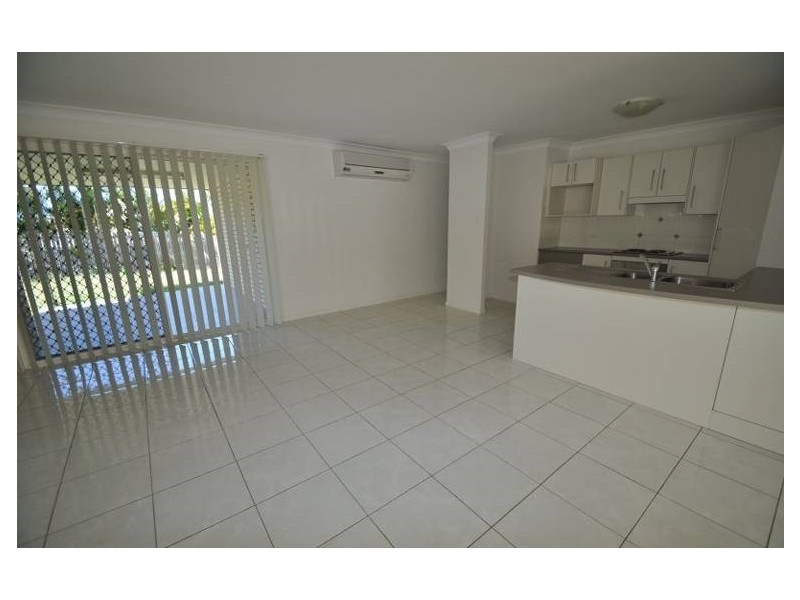 4 Driftwood Drive, Rosslyn QLD 4703