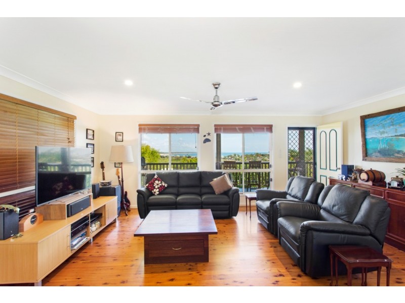 38 Dolphin Crescent, Taranganba QLD 4703