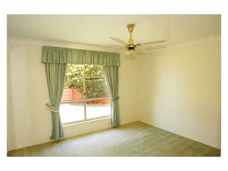 19 Waterview Drive, Rosslyn QLD 4703